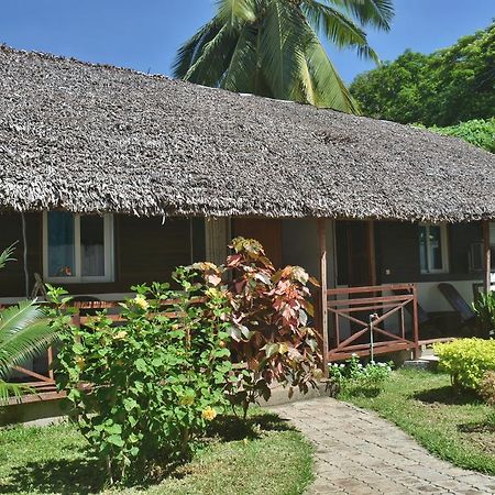 Ylang Hotel Ambondrona  Экстерьер фото