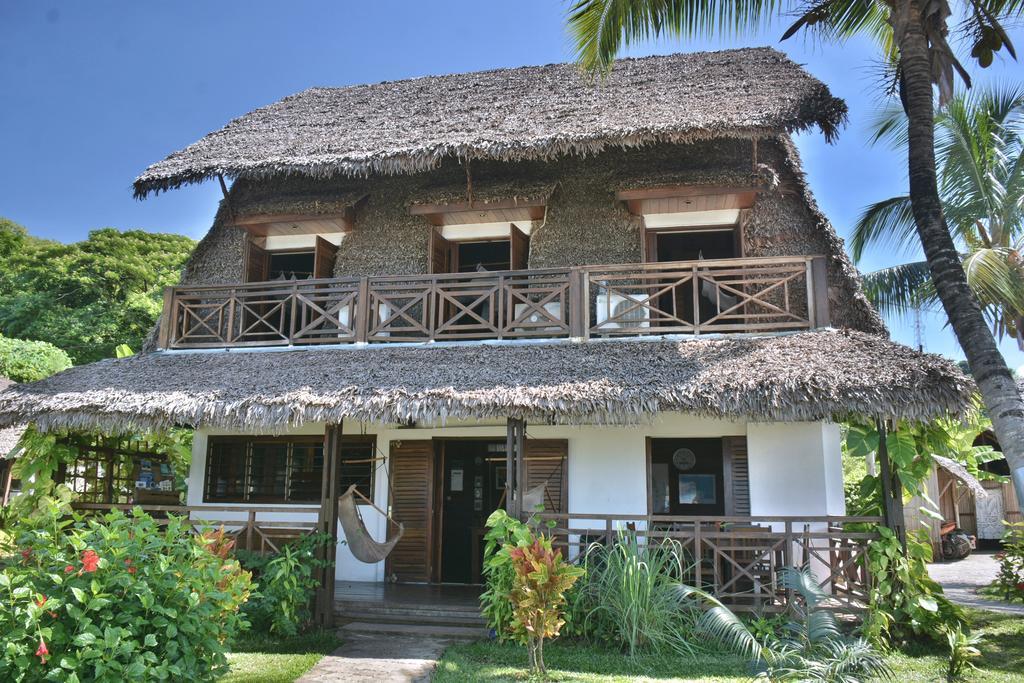 Ylang Hotel Ambondrona  Экстерьер фото