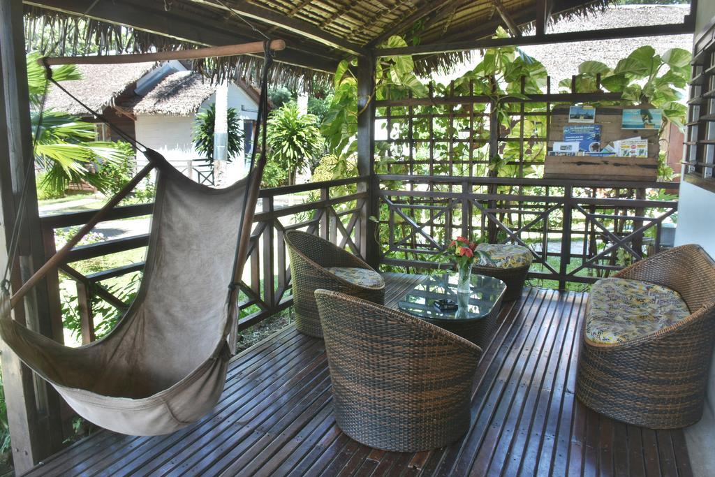 Ylang Hotel Ambondrona  Экстерьер фото
