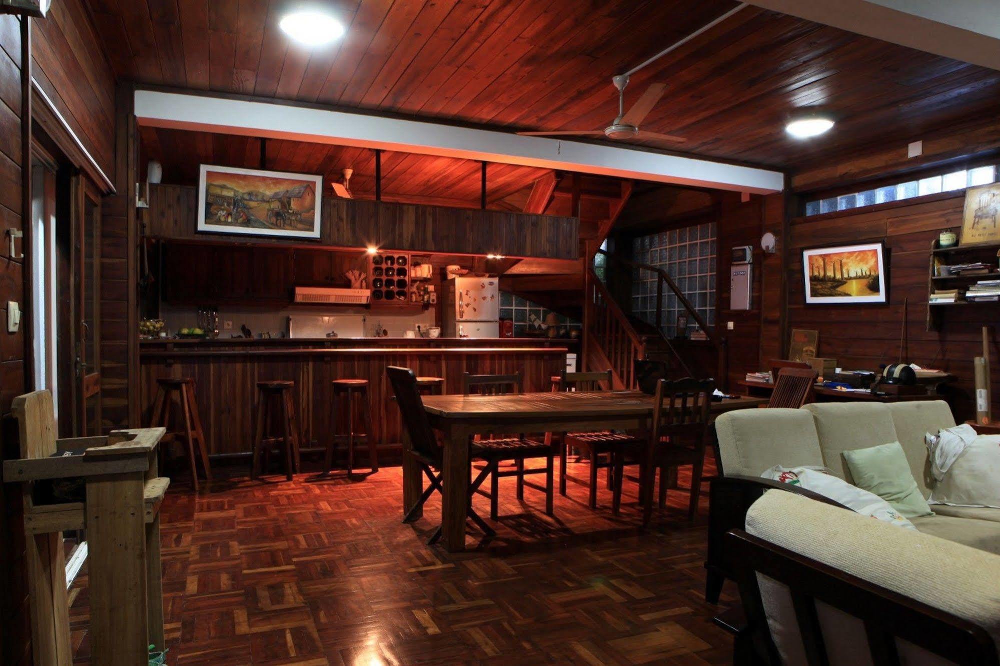 Ylang Hotel Ambondrona  Экстерьер фото